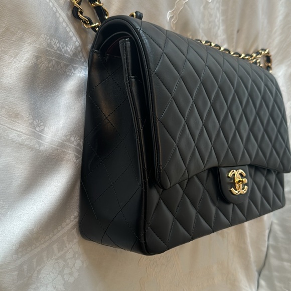 Chanel Leather Double Flap Jumbo - Picture 10 of 12